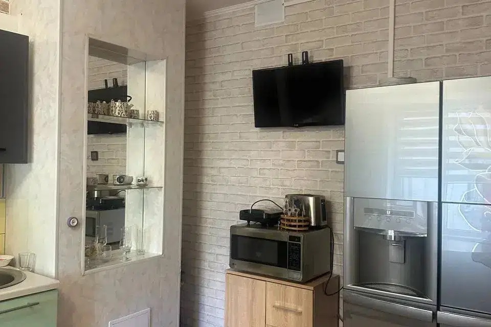 Продаётся 5-комнатная квартира, 93.7 м²