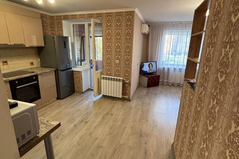 Продаётся 1-комнатная квартира, 38 м²