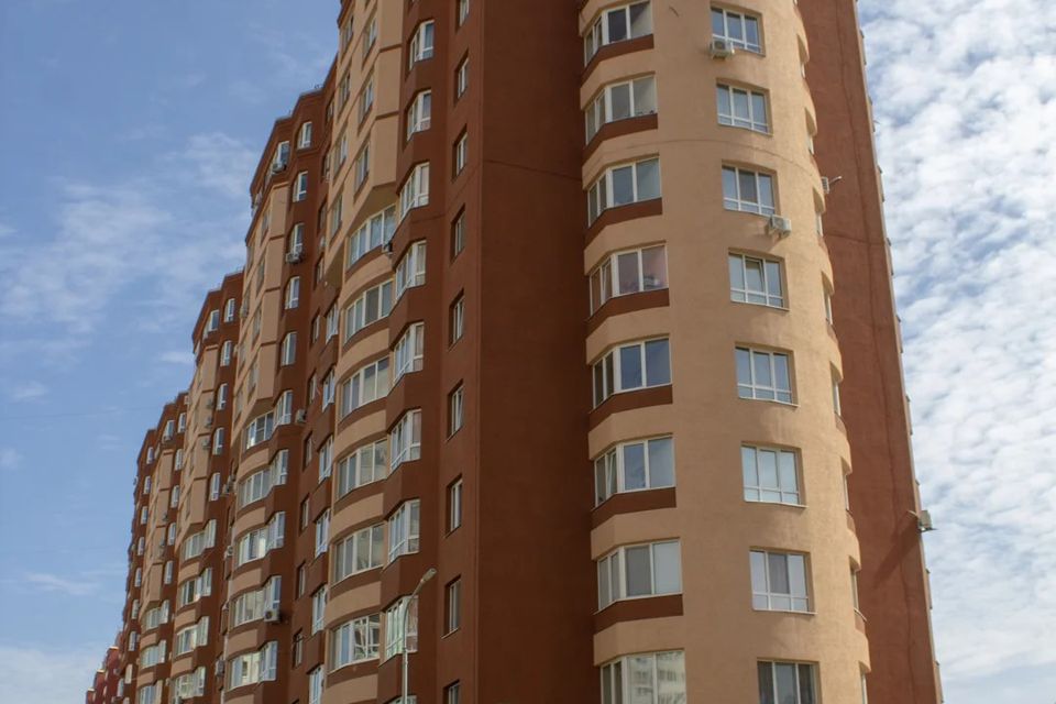 Продаётся 2-комнатная квартира, 57.2 м²
