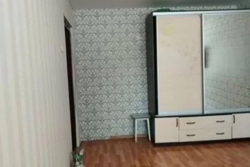 Продаётся комната в 3-комн. квартире, 17.4 м²