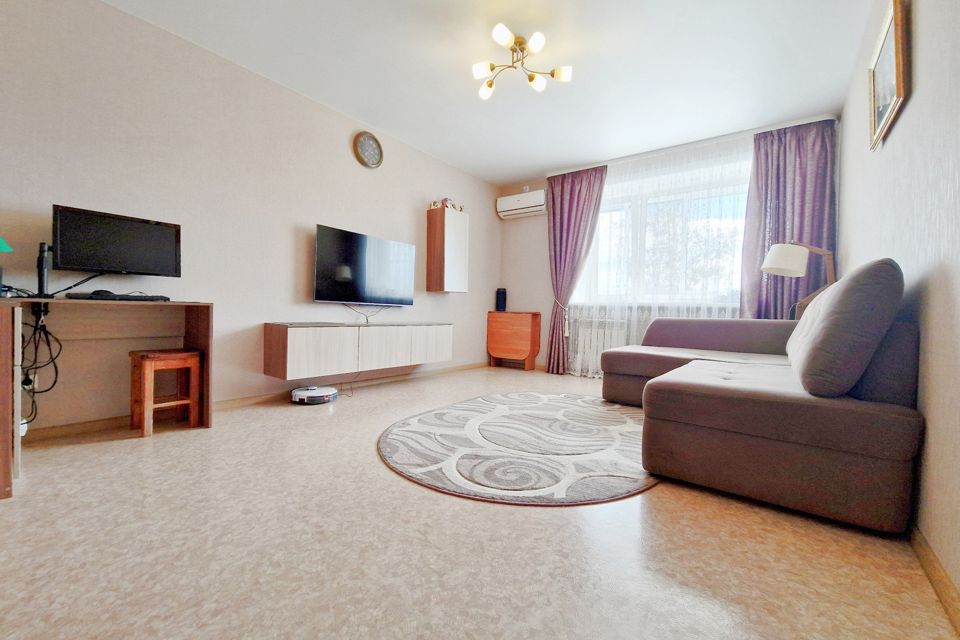 Продаётся 3-комнатная квартира, 63.5 м²