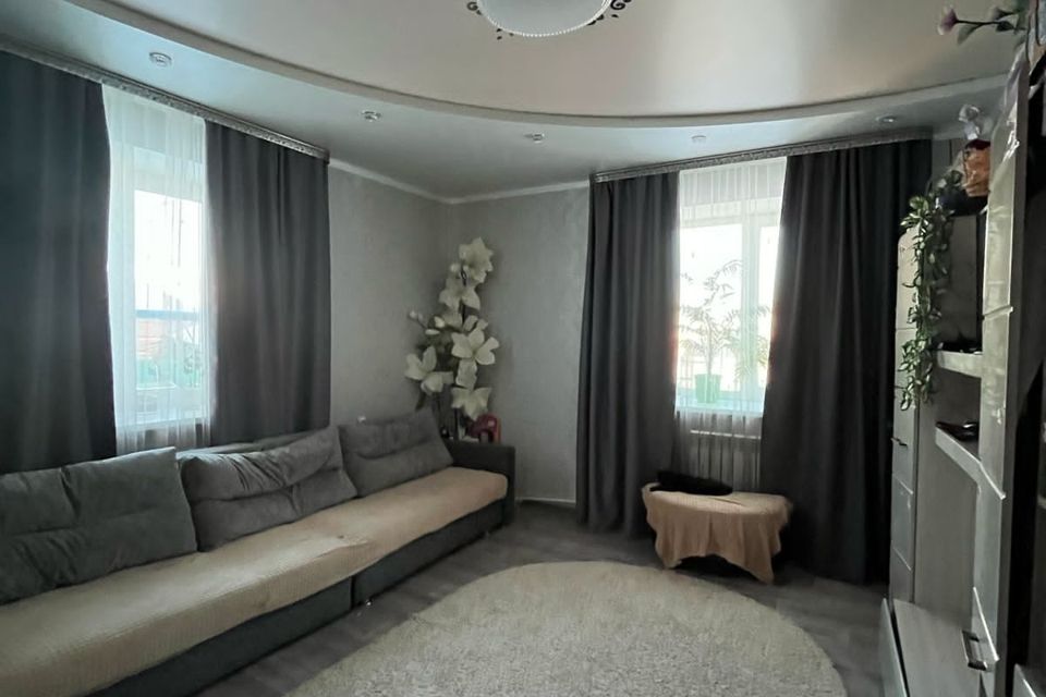 Продаётся 2-комнатная квартира, 56.1 м²