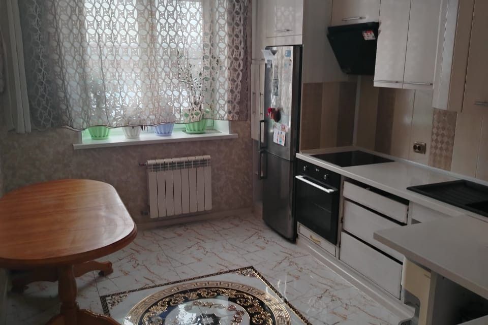 Продаётся 3-комнатная квартира, 69.8 м²