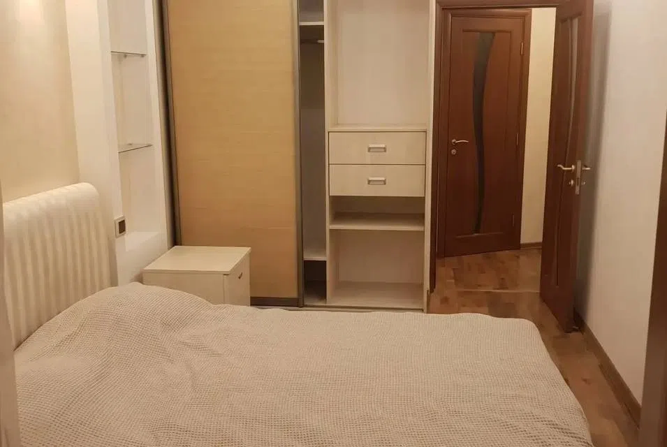Продаётся 4-комнатная квартира, 80 м²