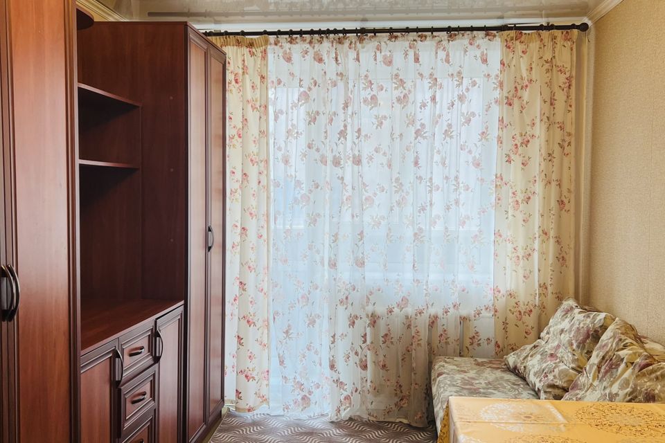 Продаётся комната в 5-комн. квартире, 11.5 м²