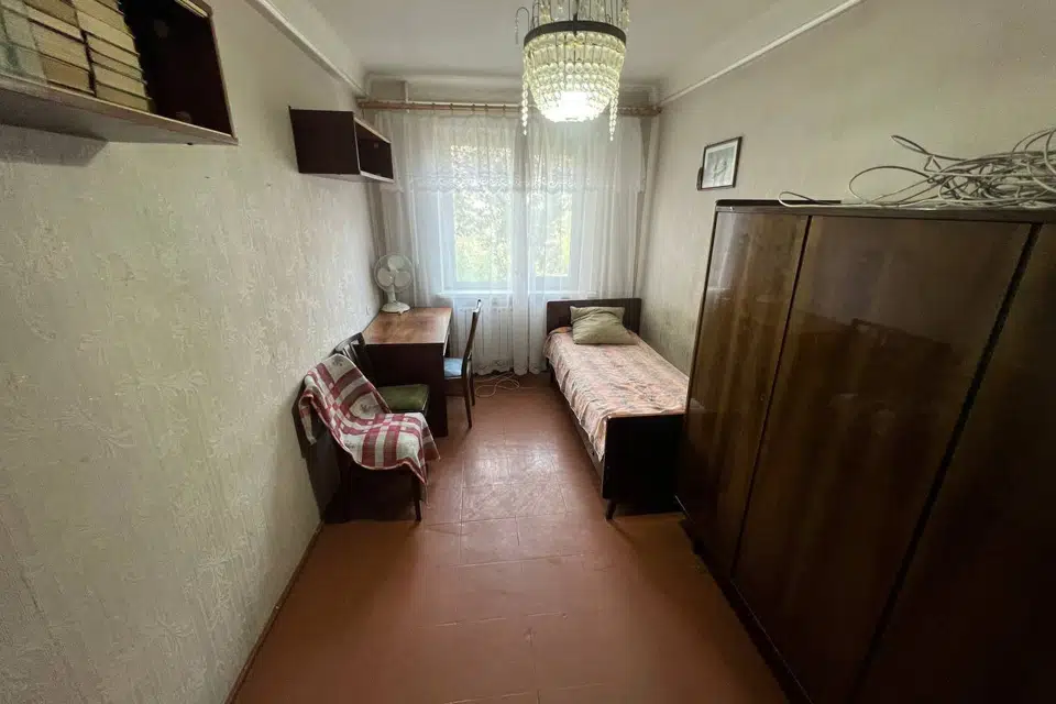 Продаётся 4-комнатная квартира, 68 м²