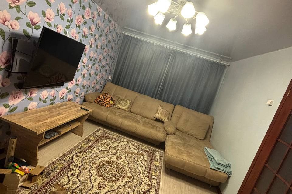 Продаётся 3-комнатная квартира, 58.4 м²