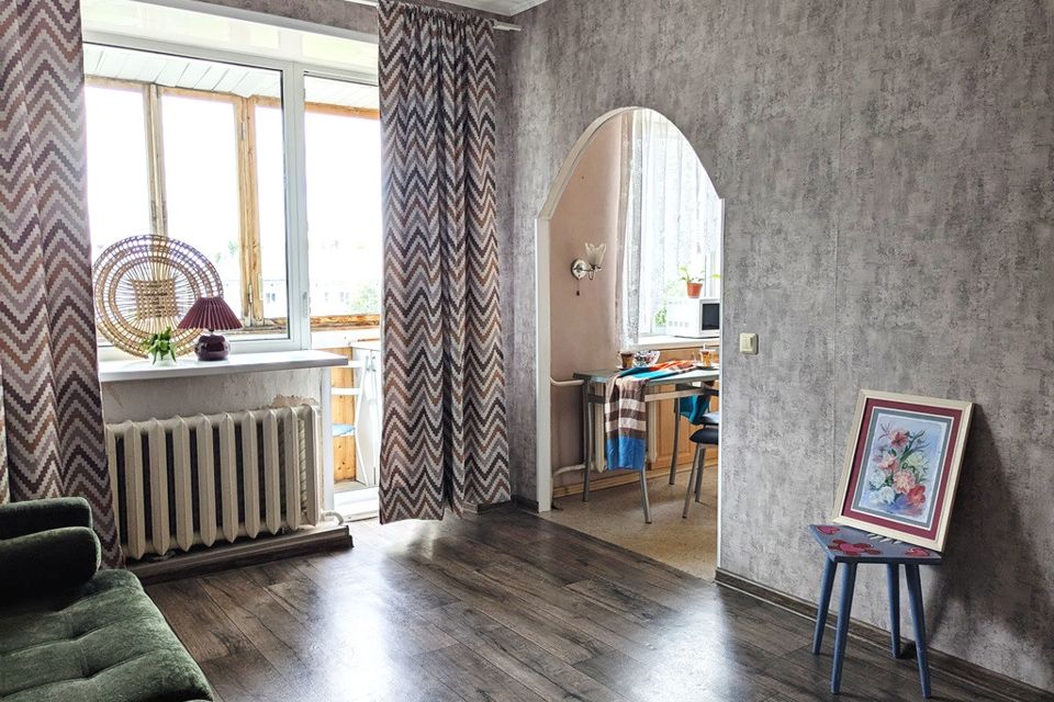 Продаётся 3-комнатная квартира, 60.4 м²