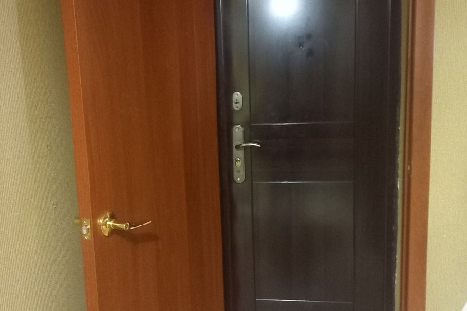 Продаётся 4-комнатная квартира, 70.5 м²