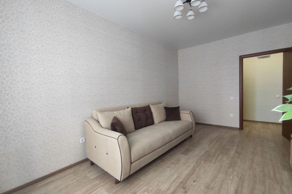 Продаётся 1-комнатная квартира, 38 м²