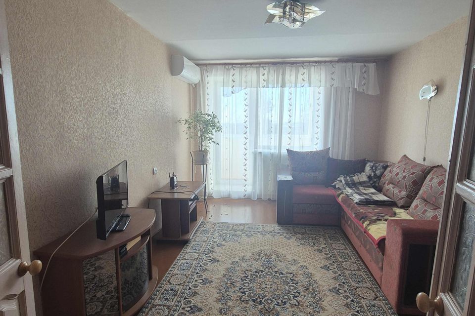 Продаётся 3-комнатная квартира, 57.2 м²