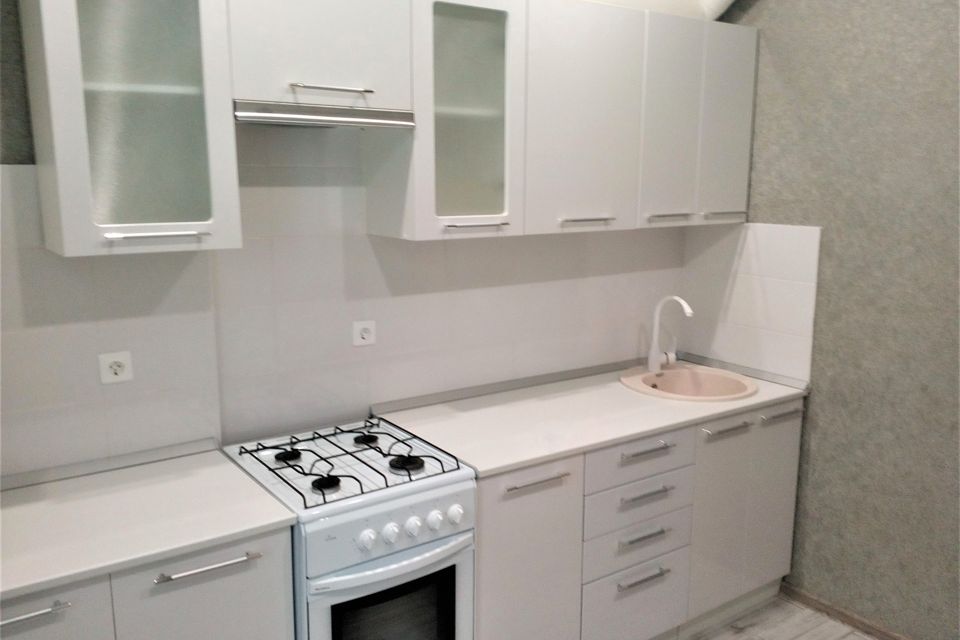 Продаётся 1-комнатная квартира, 42 м²