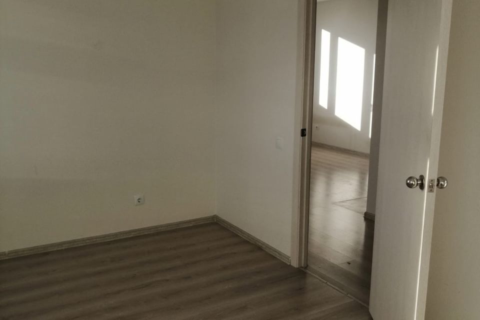 Продаётся 1-комнатная квартира, 45.6 м²