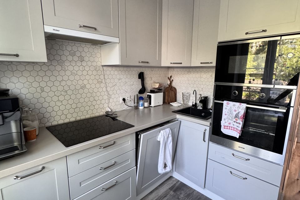 Продаётся 3-комнатная квартира, 59.3 м²