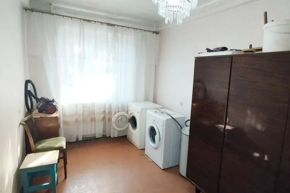 Продаётся 4-комнатная квартира, 70 м²
