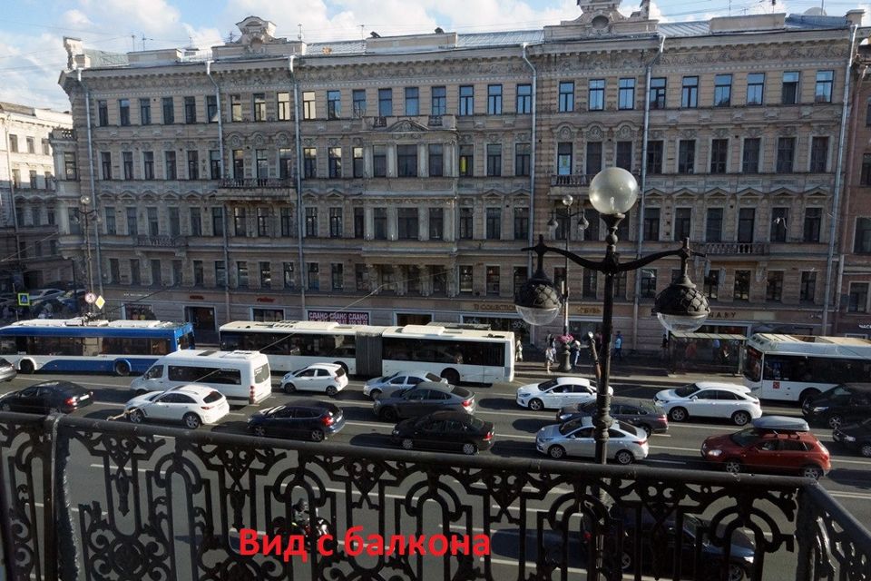 Продаётся 5-комнатная квартира, 250 м²