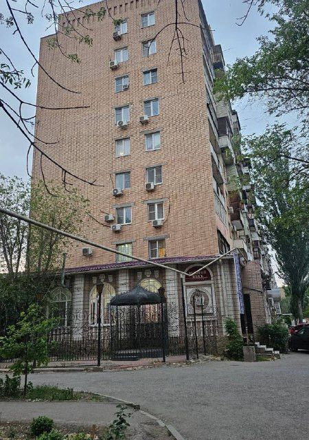 Продаётся 2-комнатная квартира, 41.8 м²