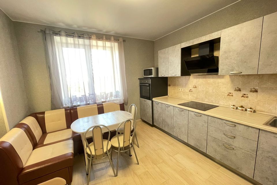 Продаётся 1-комнатная квартира, 40.4 м²