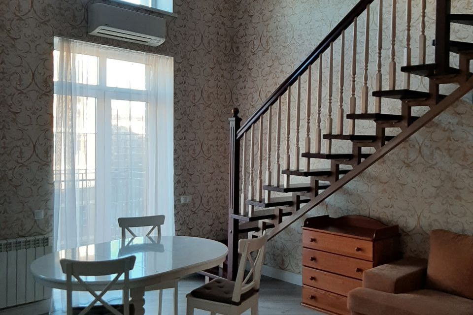 Продаётся 4-комнатная квартира, 95.2 м²
