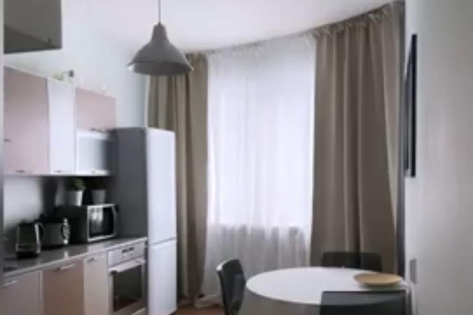 Продаётся 1-комнатная квартира, 38.3 м²