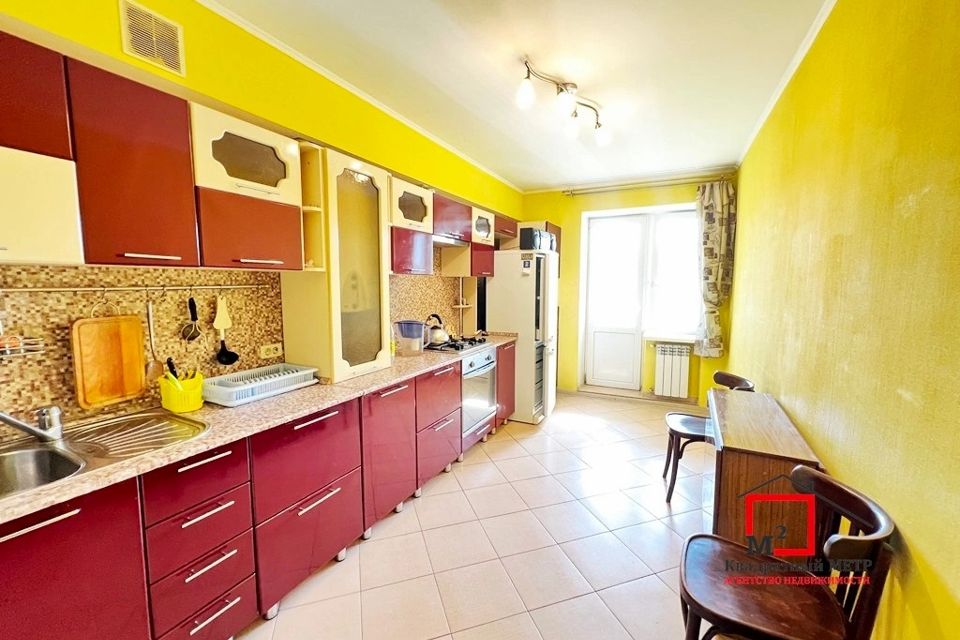 Продаётся 1-комнатная квартира, 42.6 м²