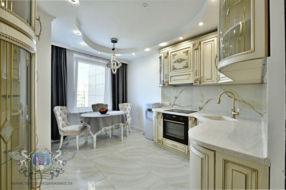Продаётся 3-комнатная квартира, 97.9 м²