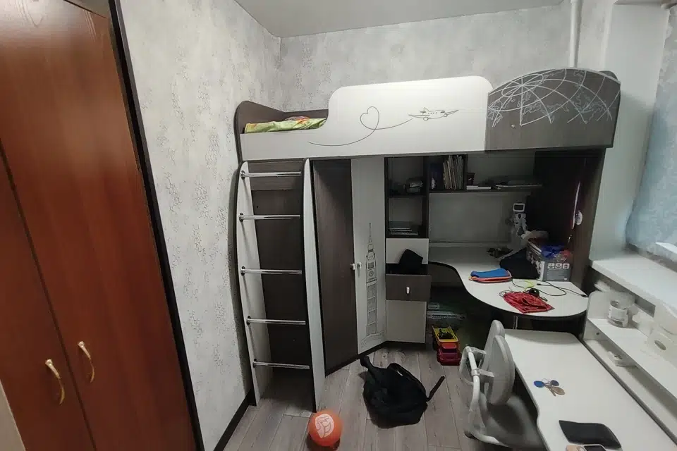 Продаётся 3-комнатная квартира, 56.1 м²
