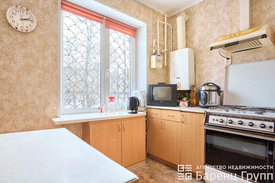 Продаётся 4-комнатная квартира, 62.9 м²