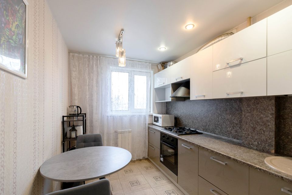 Продаётся 3-комнатная квартира, 57.3 м²