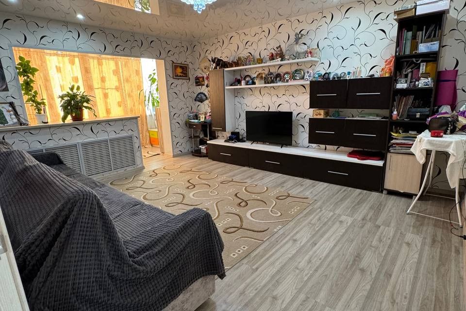 Продаётся 3-комнатная квартира, 72.1 м²