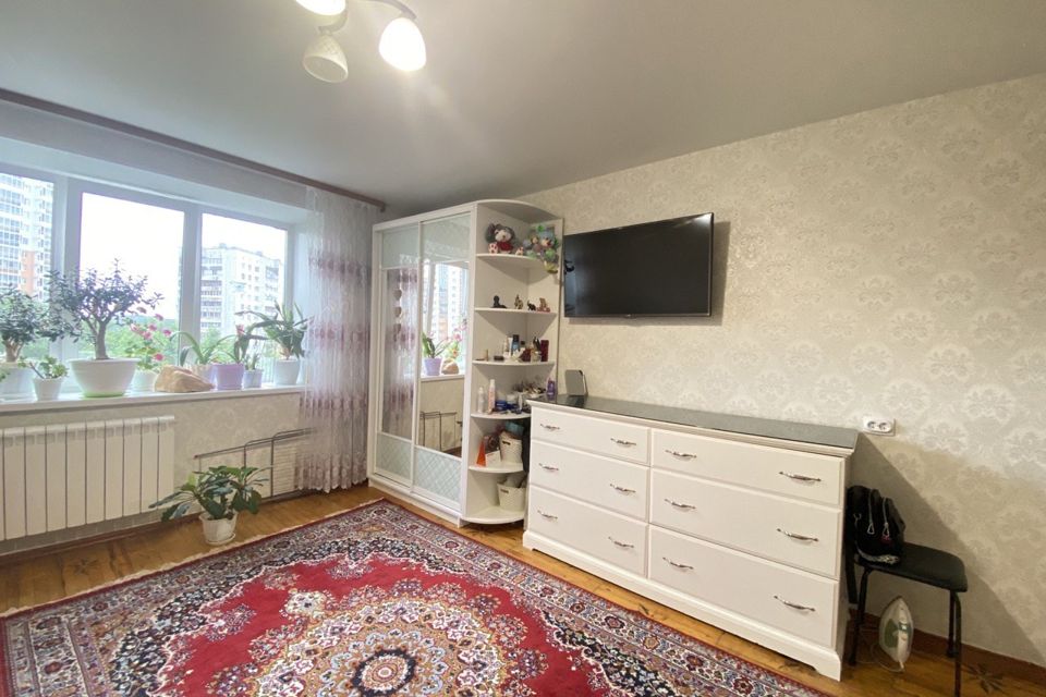 Продаётся 1-комнатная квартира, 35.9 м²