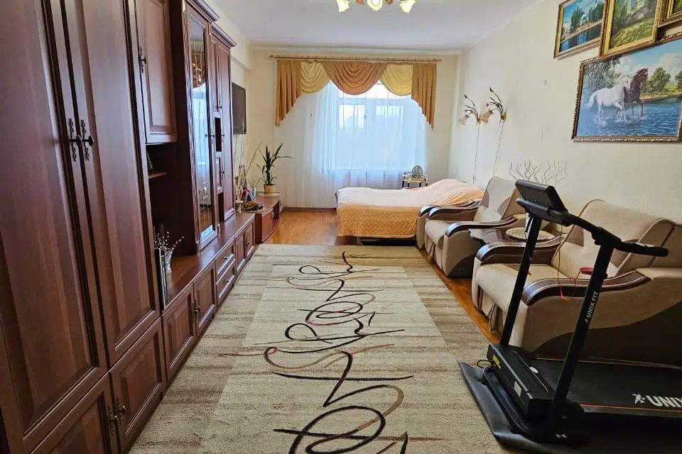 Продаётся 1-комнатная квартира, 60 м²