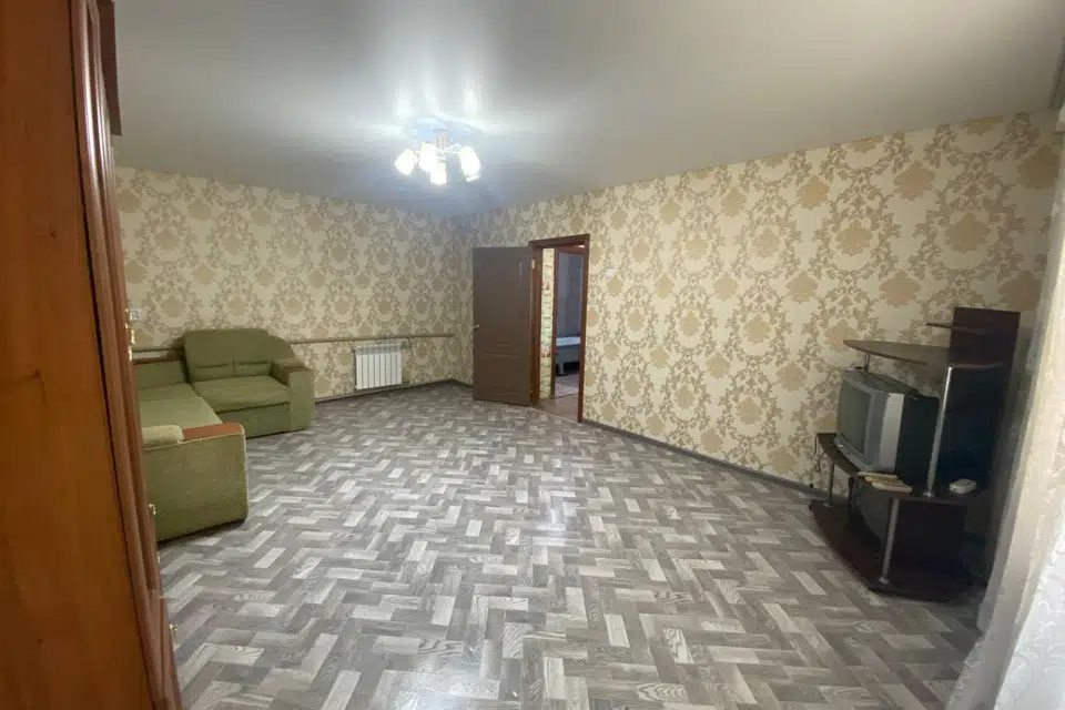 Продаётся 3-этажный дом, 108.7 м²