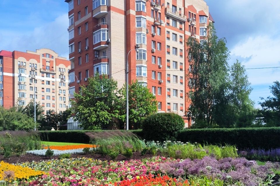 Продаётся 4-комнатная квартира, 132.2 м²