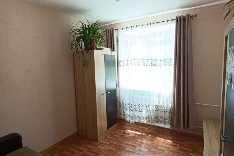 Продаётся 3-комнатная квартира, 60.4 м²