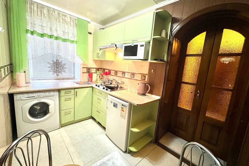 Продаётся 4-комнатная квартира, 115 м²