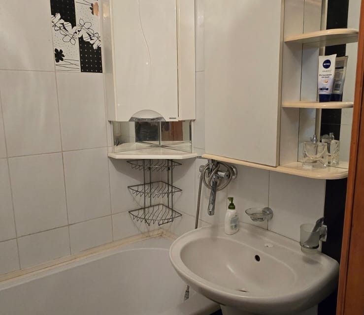 Продаётся 3-комнатная квартира, 67 м²