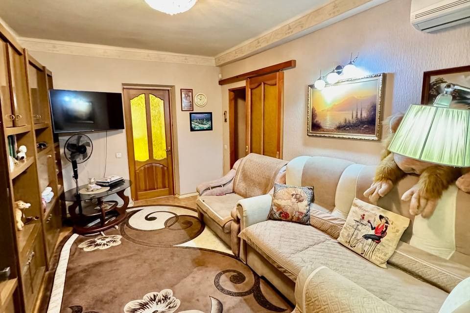 Продаётся 2-комнатная квартира, 43.6 м²