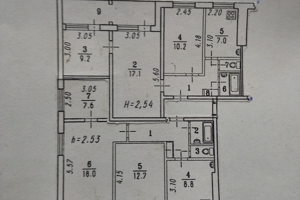 Продаётся 4-комнатная квартира, 114 м²