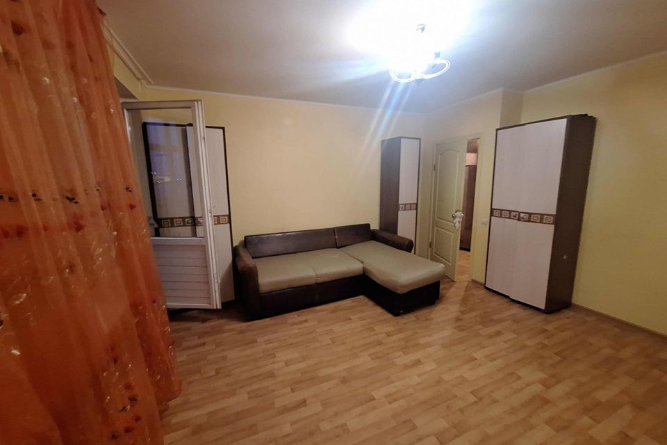 Сдаётся 2-комнатная квартира, 56.5 м²
