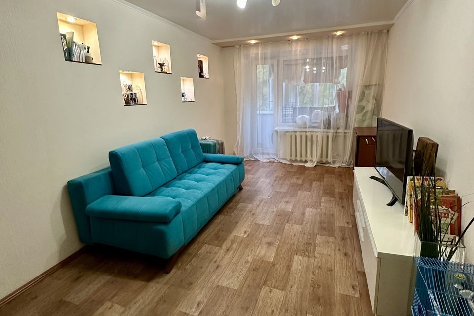 Продаётся 3-комнатная квартира, 59.3 м²