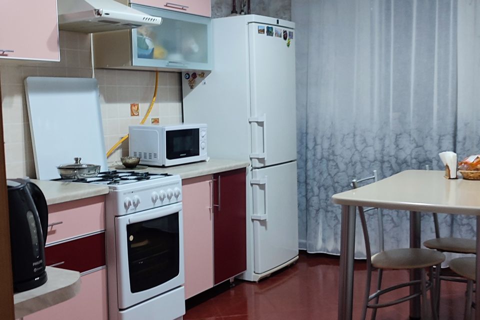 Продаётся 2-комнатная квартира, 66.6 м²