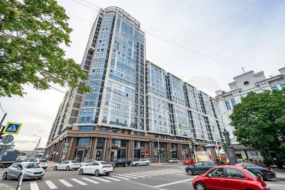 Продаётся 2-комнатная квартира, 82 м²