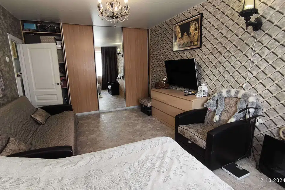 Продаётся 1-комнатная квартира, 37.4 м²
