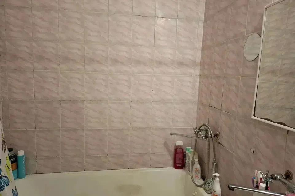 Продаётся 4-комнатная квартира, 80 м²