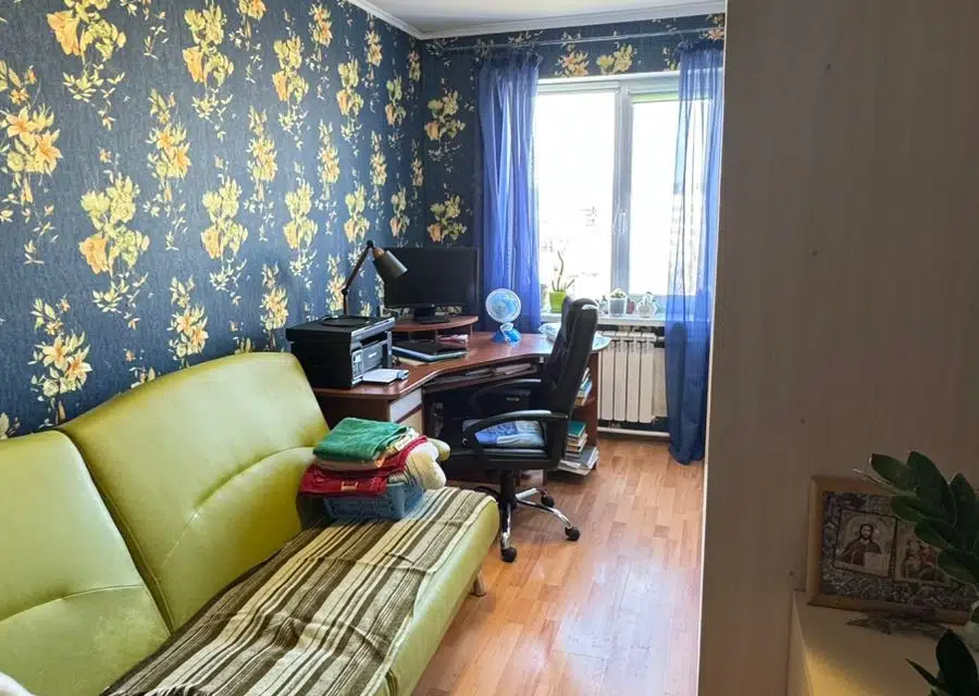 Продаётся 3-комнатная квартира, 57.2 м²