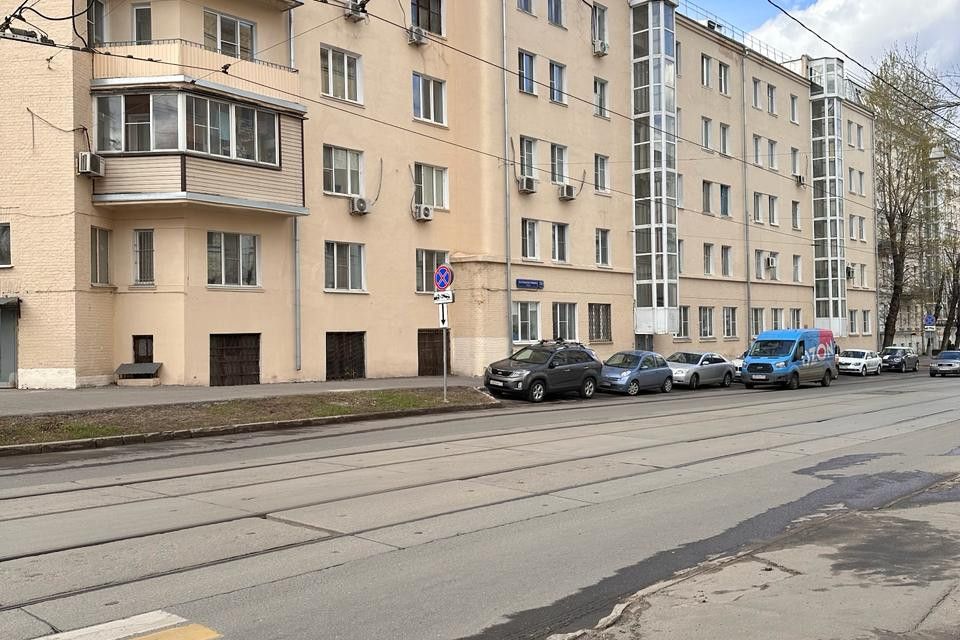 Продаётся 4-комнатная квартира, 98.2 м²