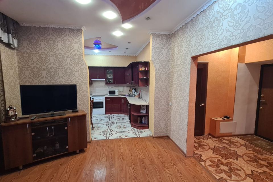 Сдаётся 2-комнатная квартира, 65 м²