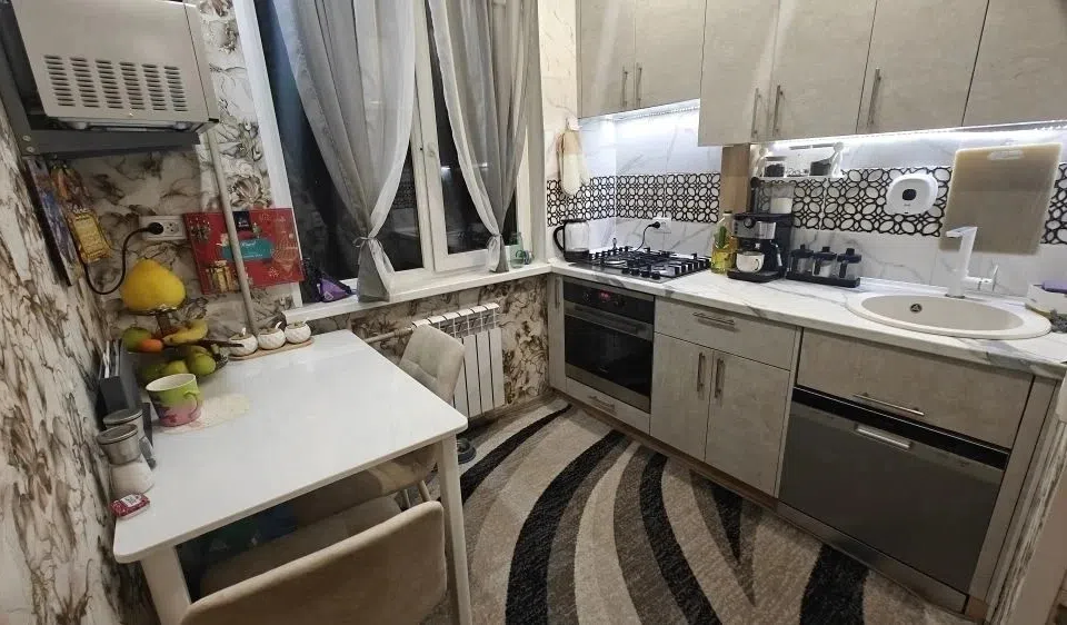 Продаётся 3-комнатная квартира, 60 м²