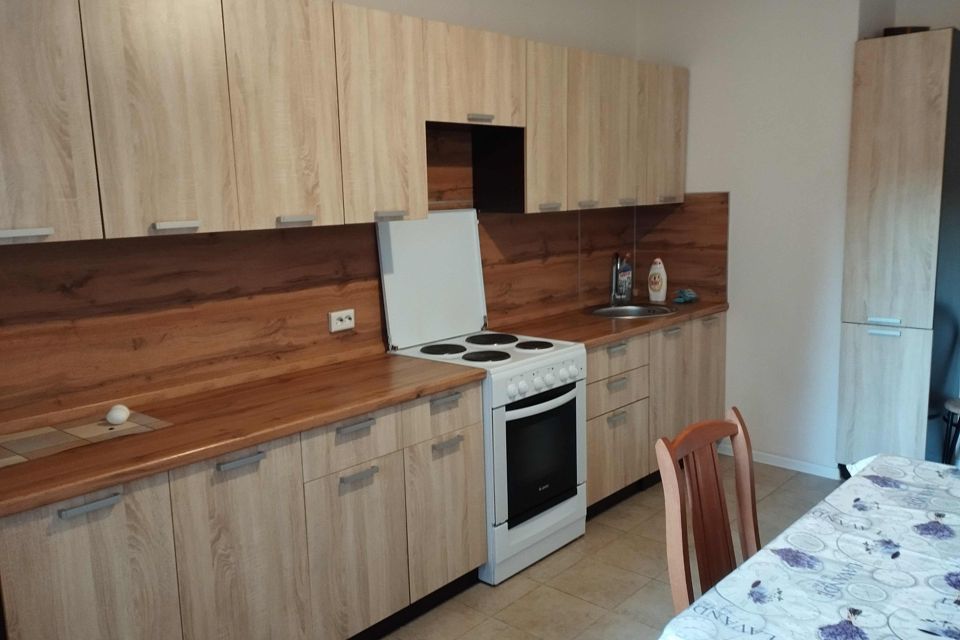 Сдаётся 2-комнатная квартира, 57 м²